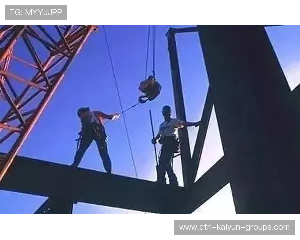 室内攀岩中的绳索管理与保护员专业标准